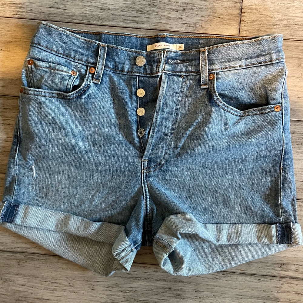Women's Levi’s Denim Shorts
